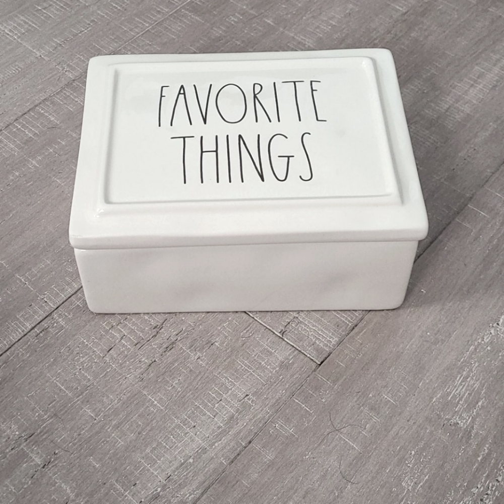 Rae Dunn My Favorite Things Box